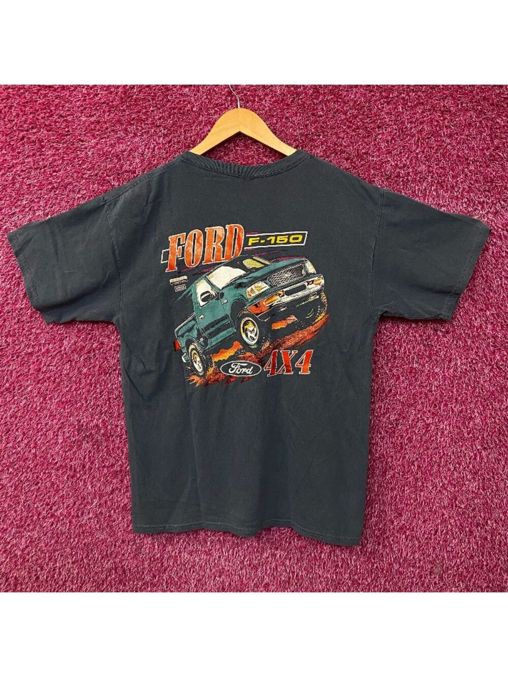 Junk Food Clothing Ford F-150 "High Tech Hauler" 4x4 Graphic Oversized T-Shirt M